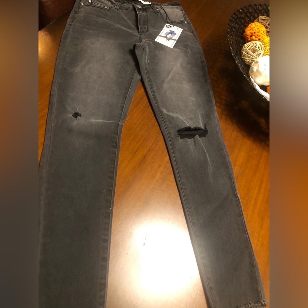 NWT Tinseltown Skinny Distressed Faded Black Jeans